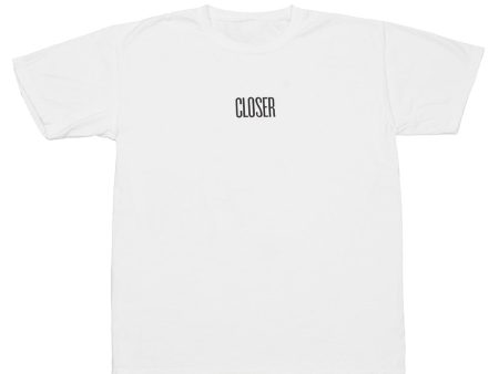 CLOSER MAG TEE WHITE Fashion